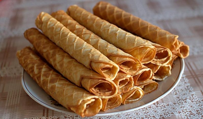 Hogyan válasszuk ki a gofrisütőt és mit főzünk rajta?